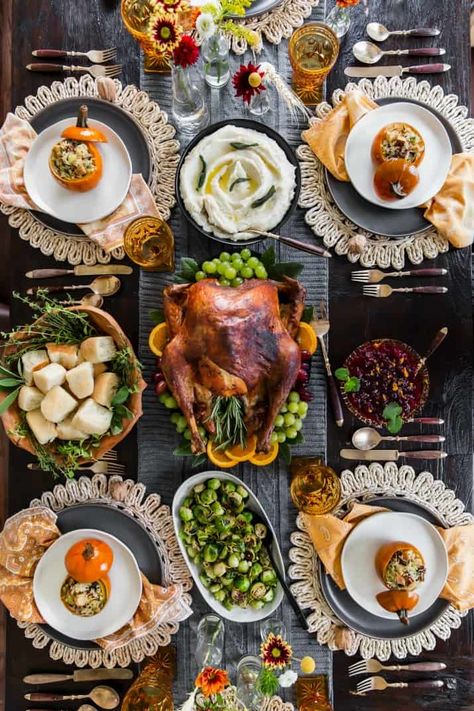 Thanksgiving Dinner Table With Food, Thanksgiving Table With Food On It, Dinner Table Decor With Food, Dinner Table Food Ideas, Steak Night Table Setting, Many Foods On The Table, Thanks Giving Food Table Set Up, Thanksgiving Table Setting With Food, Thanksgiving Table Settings With Food