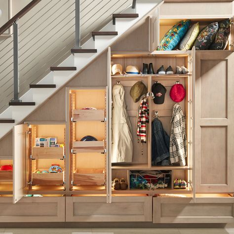 Cabinet Under Stairs, Under Stairs Dog House, Under Stair Storage, Under Stairs Storage Solutions, Room Under Stairs, Space Under Stairs, Closet Under Stairs, Stair Shelves, Transitional Staircase