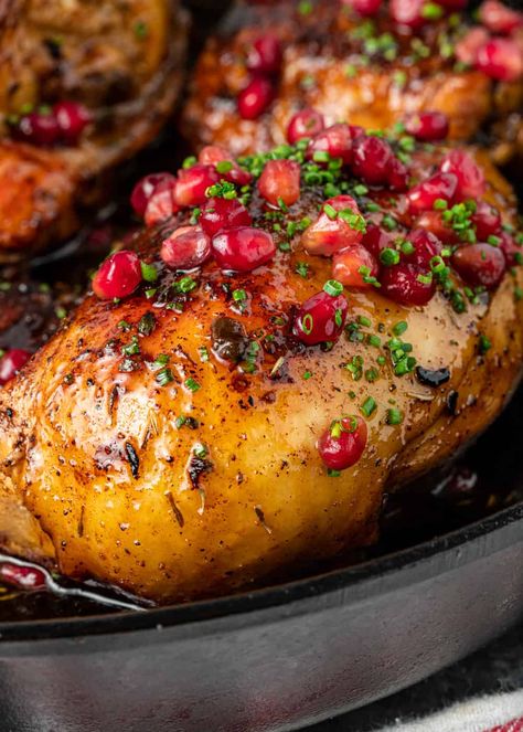 Pomegranate Sauce Chicken, Chicken And Pomegranate Recipe, Christmas Chicken Thigh Recipes, Chicken Pomegranate Recipes, Pomegranate Sauce Recipe, Pomegranate Dishes, Recipes With Pomegranate, Pomegranate Chicken Recipes, Fesenjan Recipe