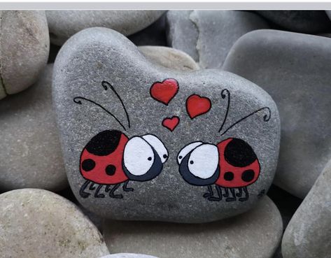 Rock Crafts Diy, Rocks For Garden, Stones For Garden, Ladybug Rocks, Garden Rock Art, Diy Rock Art, Painted Rock Animals, Stone Art Painting, Painted Rocks Kids