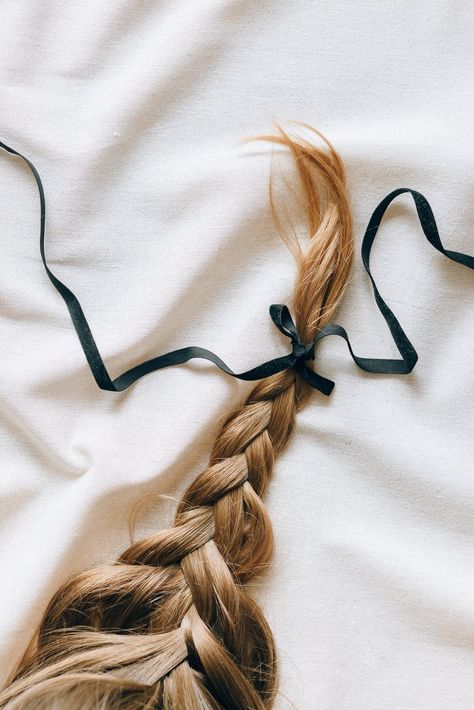 Brown and Black Rope on White Textile · Free Stock Photo Hair Instagram Story, Virgin Hair Fertilizer, Hair Journal, Hair Content, Herbs For Hair, White Textile, Product Shoot, Different Hair Types, Black Rope