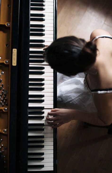 The Piano, The Keys, Keyboard, Piano, A Woman, Lingerie