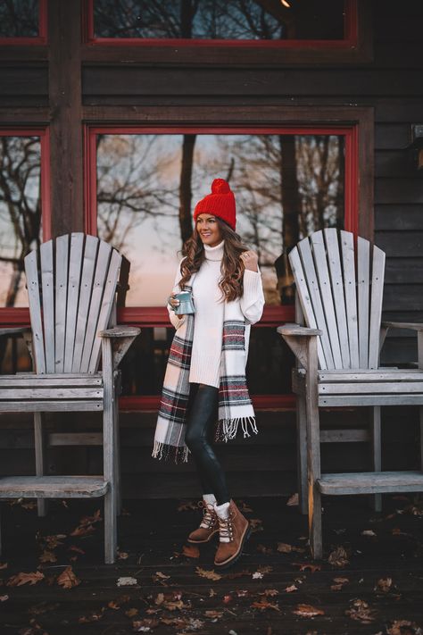 15+ Easy Thanksgiving Outfit Ideas – Southern Curls & Pearls Christmas Outfit Ideas For Women Classy, Cabin Outfit, Caitlin Covington, Southern Curls And Pearls, Thanksgiving Outfit Ideas, Black Ruched Dress, Trendy Christmas Outfits, Red Beanie, Christmas Plaid