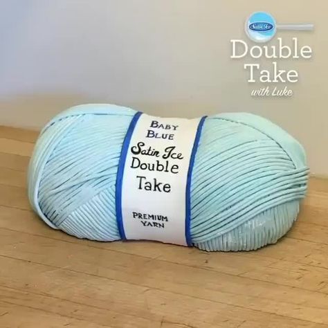 You Think It's Yarn ... Look Again, It's Cake! #art #cakeart #handmade #cake #yarn Knitting Cake, Cakes Christmas, Realistic Cakes, Decorating Videos, Yarn Cake, Cake Decorating Videos, Crazy Cakes, Cake Videos, Novelty Cakes