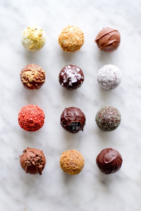 Become a Chocolate Truffle Pro Scones Ingredients, Chocolate Candies, Truffle Recipe, Chocolate Truffle, Artisan Chocolate, Chocolate Packaging, Chocolate Shop, Fine Food, Homemade Chocolate