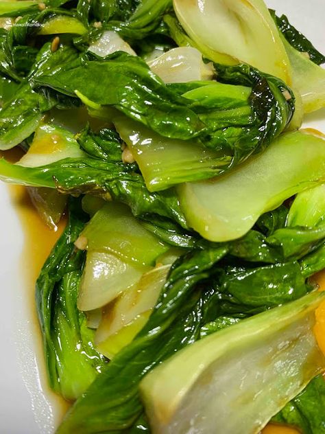 Pok Choi, Choy Recipes, Chinese Mushrooms, Asian Vegetables, Chinese Cooking Recipes, Vegetable Side Dishes Recipes, Pak Choi, Easy Chinese Recipes, Easy Chinese