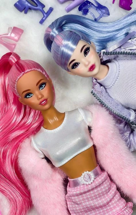 Barbie Restyle, Barbie Doll Astethic, Odile Barbie, Asthetic Barbie Doll, Harajuku Barbie, Barbie Doll Hairstyles, Kida Disney, Barbie Mermaidia Doll, Mermaid Ooak Doll