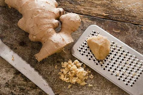 Grating Fresh Ginger | Foodal.com How To Peel Ginger, Storing Fresh Ginger, Homemade Colon Cleanse, Colon Cleanse Drinks, Cleanse Drink, Food Work, Cleansing Drinks, Poached Chicken, I Am Alive