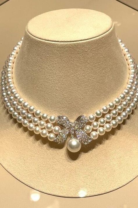 Diamond Collar Necklace, Pearl Choker Necklace Indian Gold, Luxury Pearl Necklace, Pearl And Diamond Jewelry, Pearl Diamond Necklace, Real Pearl Jewellery, Diamonds And Pearls, Princess Jewelry, Pearl Necklace Designs