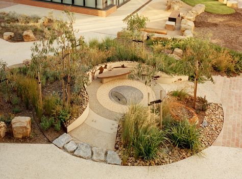 SBLA studio Hill Landscape Design, Amphitheater Architecture, Campus Landscape, Retail Facade, Pocket Park, Public Space Design, Areas Verdes, Landscape Architecture Design, School Garden