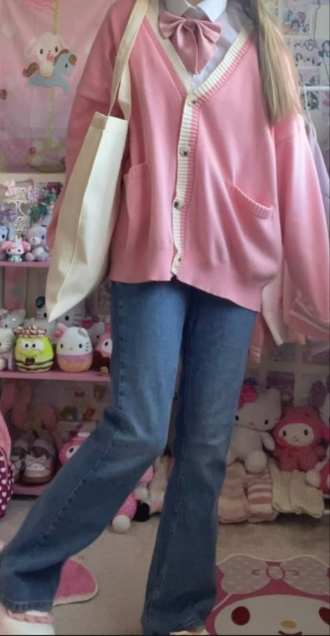 Kawaii Clothes With Pants, Kawaii Outfit Jeans, Casual Cutecore Outfits, Kawaii Pants Outfit, Kawaii Outfits With Jeans, Cutecore Outfit With Pants, Outfit Ideas Gyaru, Pink Outfits School, Modest Pink Outfits