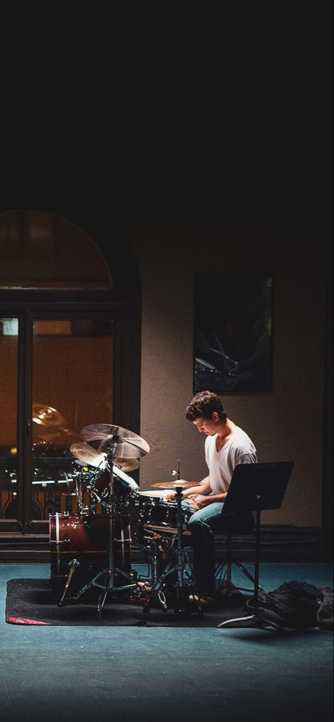 Whiplash Wallpaper Iphone, Film Profile Picture, Sound Of Metal Wallpaper, Movie Music Aesthetic, Movie Lover Wallpaper, Aesthetic Movie Wallpaper, Inception Wallpaper, Movie Asthetic Pics, Films Wallpaper