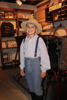 Pioneer boy More Pioneer Outfits, Prairie Clothes, Caddie Woodlawn, Playful Pioneers, Field Day Festival, Trek Ideas, Pioneer Costume, Pioneer Clothing, Pioneer Trek