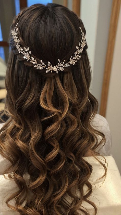 Bridesmaid Hairstyles Natural Curls, Short Curly Prom Hairstyles, Curly Hair For Prom, Prom Hairstyles Curly Hair Natural Curls, Prom Curly Hairstyles, Curly Prom Hairstyles, Prom Hairstyles Curly Hair, Easy Prom Hairstyles, Hair Styal