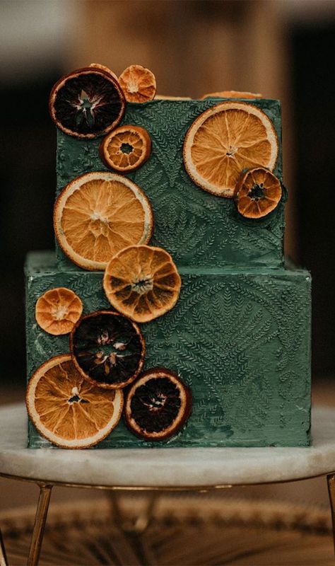 Baklava Wedding Cake, Southwest Wedding Cake, Boho Cakes Ideas, Wedding Cake Non Traditional, Nature Wedding Cakes, Boho Fall Wedding Cake, Dark Green Wedding Cake, 70s Wedding Cake, Artistic Wedding Cake