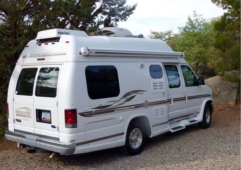 Looking for a budget van for van life? Here are 8 affordable campervans we love for starting to live in a van right now. Livable Vans, Small Van Conversion, Vw Eurovan Camper, Transit Connect Camper, Eurovan Camper, Small Camper Vans, Campervans For Sale, Travel Vans, Class B Motorhomes