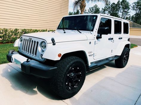 Jeep, white Jeep, Jeep Wrangler, tires, Sahara, white Sahara White Jeep Aesthetic, White Jeep Wrangler Aesthetic, White Jeep Sahara, White Jeep Wrangler Sahara, All White Jeep Wrangler, Jeep Wrangler White, Jeep Tires, White Jeep Wrangler, Jeep Wrangler Interior