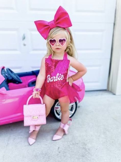 Girls Barbie Birthday Party, Barbie Party Decorations, Barbie Halloween Costume, Barbie Theme Party, Baby Barbie, Barbie Halloween, Barbie Inspired, Barbie Birthday Party, Barbie Costume