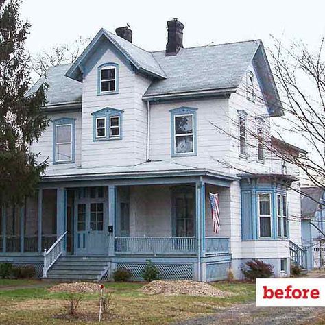 Curb Appeal Before and Afters - This Old House Folk Victorian Exterior, 1920 House Exterior, Victorian Exterior Color Schemes, Victorian Homes Exterior Colors, Victorian Farmhouse Exterior, Old Farmhouse Exterior, Exterior Curb Appeal, Victorian Home Exterior, 1920 House