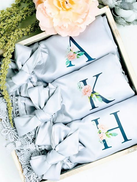 'Will You Be My Bridesmaid?' Slumber Party! | The Perfect Palette Last Minute Wedding Gifts, Bridesmaid Presents, Last Minute Wedding, Creative Wedding Gifts, Personalized Robe, Sweet Gift Ideas, Kimono Robes, Floral Robes, Bridesmaid Proposal Gifts