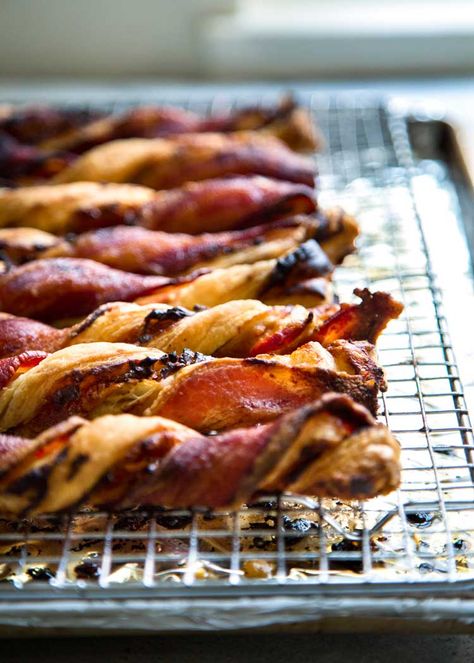 Pastry Canapes, Cheddar Appetizers, Bacon Wrapped Chicken Drumsticks, Brown Sugar Bacon Wrapped Chicken, Puff Pastry Bacon, Hosting Food, Puff Pastry Cheese, Bacon Puffs, Puff Pastry Twists