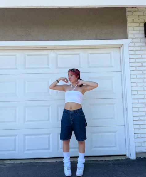 Crop Top And Jorts Outfit, Tank Top And Jorts Outfit, Outfits With Jorts Women, Jorts With Tank Top Fit, Leg Warmers With Jorts, Jorts Women, Jorts Girls Y2k, Y2k Jorts Outfit Women’s, Summery Outfits