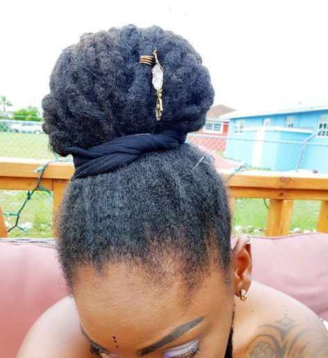 First Date Hair, Neat Bun, Loc Bun, Dreadlocks Hairstyles, Jah Rastafari, Beautiful Locs, Beautiful Dreadlocks, Dreadlock Styles, Natural Hair Beauty