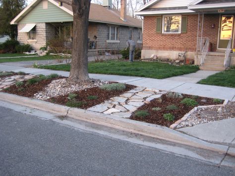 Parking strip: the area of land between the street and the sidewalk in front of your house. Remember Rip Your Strip? It’s essentially a program that encourages Utahns (#2 in the nation for wa… Parking Plan, Sidewalk Landscaping, Grass Pavers, Landscape Curbing, Lawn Alternatives, Walkway Ideas, Front Landscaping, Front Lawn, Small Yard