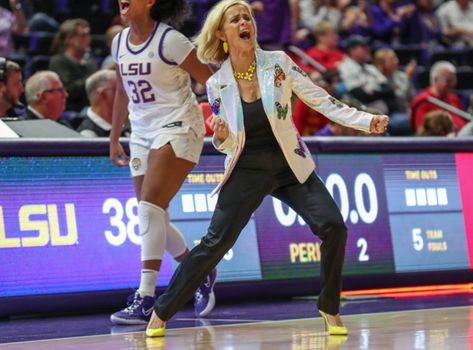 Sweet Sixteen Outfits, Kim Mulkey, Lsu Basketball, Female Basketball, Basketball Game Outfit, Sweet 16 Outfits, Coach Outfits, Lsu Fans, Sparkly Outfits