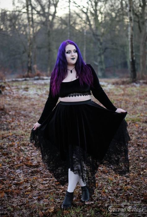 Plus Size Alt Fashion, Goth Plus Size, Plus Size Goth, Gothic Looks, Goth Look, Alt Outfits, Witch Fashion, Witchy Fashion, Goth Makeup