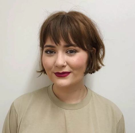 French Bob Square Jaw, Plus Size Bob With Bangs, Plus Size French Bob, French Bob Plus Size, Reba Hair, Shaggy French Bob, Short French Bob With Bangs, Long Pixie With Bangs, Effortless Haircut