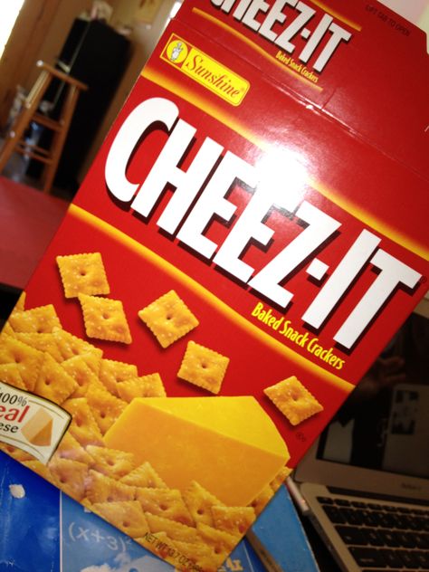 I saw a cute picture on Pinterest using Cheez-It’s to practice area and perimeter.  My first thought was, “Pefect Squares!” and could not wait to develop a Square Roots Cheez-It l… Summer School Math, Math Enrichment, Area And Perimeter, Secondary Math, Square Roots, 7th Grade Math, 8th Grade Math, Cute Picture, Math Projects