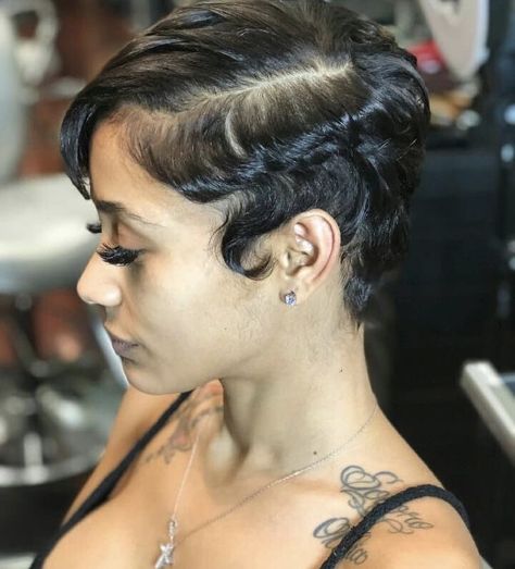 Pretty Short Hair, Finger Waves Short Hair, Natural Hair Cuts, Short Hair Images, Natural Hair Short Cuts, Short Hair Pixie Cuts, Short Sassy Hair, Glamorous Hair, Hairstyle Inspiration