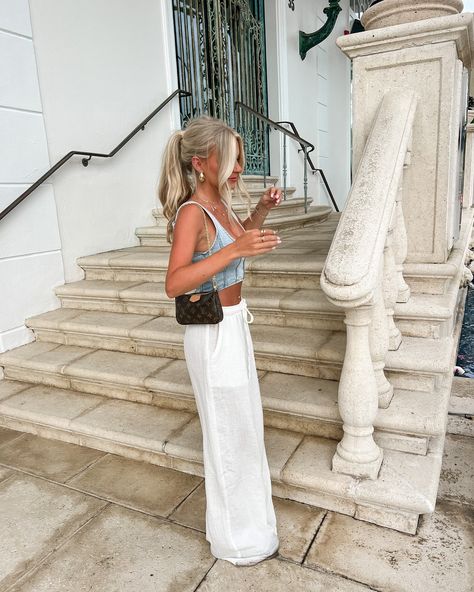 Don’t wear white pants after a flood🙃 #florida #beach #beachdinner #beachdinneroutfit #ootd #linenpants After Beach Outfit, Beach Dinner Outfit, Beach Dinner, Florida Beach, Going Out Outfits, White Pants, Linen Pants, Beach Outfit, Fashion Forward