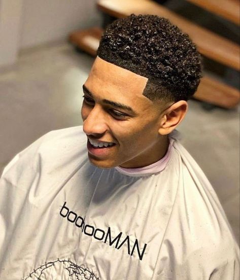 Low Afro Hairstyles, Fade Haircut With Curly Hair, Low Taper Afro, Low Taper Fade Haircut Black, Taper Fade Afro, Low Fade Curly Hair, Afro Hair Fade, Black Man Haircut Fade, Curly Taper Fade