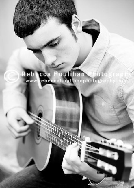 Guitar Senior Pictures, Guitar Pose, Guy Senior Poses, Boy Senior Portraits, Senior Portraits Male, Senior Photos Boys, Musician Photography, Senior Boy Photography, Senior Boy Poses