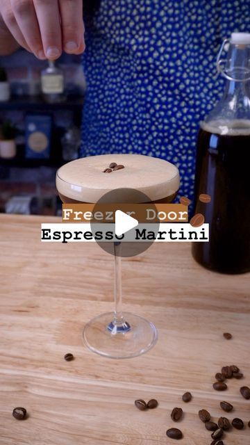 Sam Pence | Bartender & Mixologist on Instagram: "Espresso Martinis☕️(a WHOLE BOTTLE!)  🌸FIRST: Comment “SPRING” below & get on the waitlist for my NEW Spring Cocktail Book!😍  1 liter bottle Espresso Martini Cocktail Recipe: ☕️2.5 cups Vodka ☕️1 cup Espresso ☕️1/2 cup Coffee Liqueur ☕️1/2 cup Simple Syrup  ☕️Shake to combine and pop it in the fridge for up to 10 days!  Follow for the BEST daily recipes :)  #espressomartini #espresso #martini #espressomartinis #cocktails #cocktailrecipes #happyhour #vodka" Bulk Espresso Martini, Freezer Door Espresso Martini Recipe, Espresso Martini Video, Espresso Martini Recipe Big Batch, Big Batch Espresso Martini Recipe, Batched Espresso Martini, Espresso Martini Station, Espresso Martini Recipe Easy, Freezer Door Espresso Martini