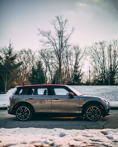 We don’t have reindeer. Just horsepower. #MINIClubman: We don’t have reindeer. Just horsepower. #MINIClubman Mini Cooper Clubman, Mini Coopers, Mini Clubman, Cars Luxury, Sport Seats, Mini Car, Car Photos, Mini Cooper, Car Show