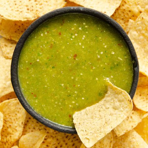 Spicy Serrano Salsa Verde Serrano Salsa, Spicy Salsa Verde, Vegetarian Chile, Mexican Avocado, Avocado Dishes, Salsa Verde Recipe, Salsa Guacamole, Mexican Side Dishes, Verde Recipe