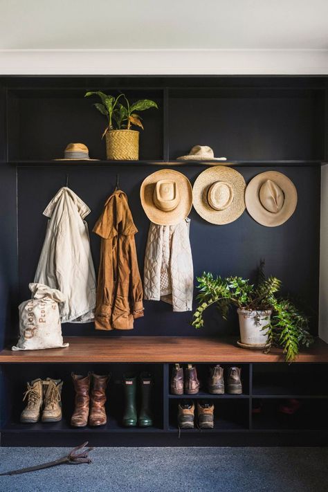 Modern Farmhouse Mudroom, New Home Ideas, Farmhouse Mudroom, Mudroom Ideas, Mudroom Entryway, Mudroom Decor, Mudroom Design, Mud Room Storage, Interiors Magazine