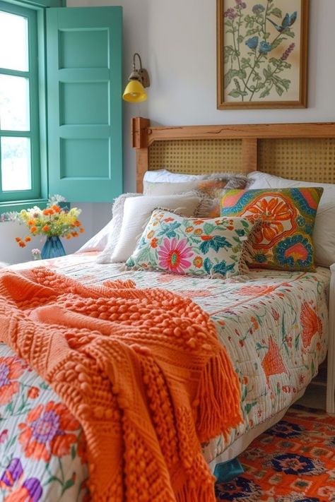 Funky Farmhouse, Vintage Eclectic Decor, Eclectic Decor Vintage, House Additions, Title Ideas, Cozy Cottages, College Bedroom, Dopamine Decor, Small Bedroom Ideas