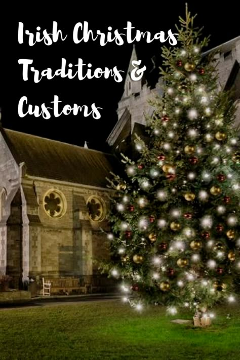 Irish Traditional Clothing, Irish Christmas Traditions, Tudor Christmas, Reindeer Template, Holidays Abroad, Christmas In Ireland, Ireland Culture, Celtic Christmas, Irish Blessings