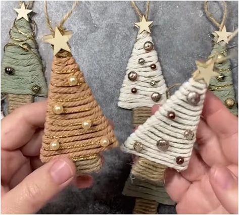 Rustic Christmas Tree Ornaments, Christmas Bazaar, Bazaar Crafts, Diy Christmas Tree Ornaments, Handmade Christmas Crafts, Christmas Tree Crafts, Small Christmas Trees, Rustic Christmas Tree, Holiday Crafts Christmas