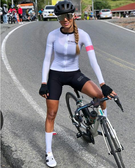 Bicycle Outfits For Women, Bicycle Photoshoot, Women Cyclist, Bicycle Chic, Bicycle Sport, Womens Cycling Clothes, Girls On Bike, Cycle Chic, Biking Outfit