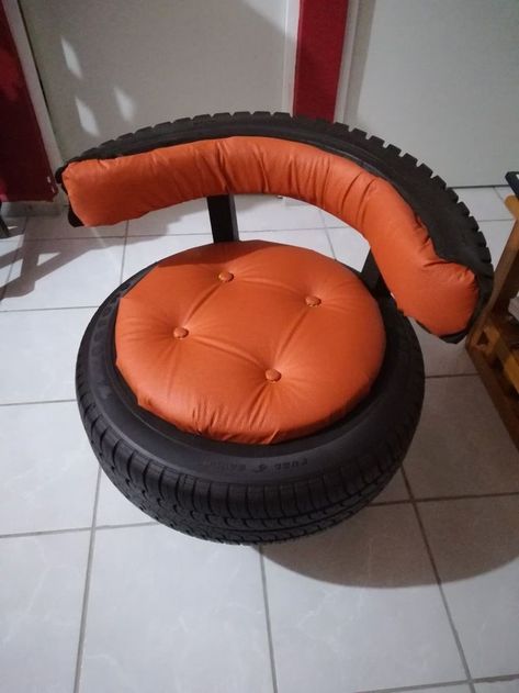 Kursi Ban, Bedroom Chair Ideas, Tire Chair, Bedroom Neutral, Tire Furniture, Tire Art, Bedroom Chairs, Garage Furniture, Car Part Furniture