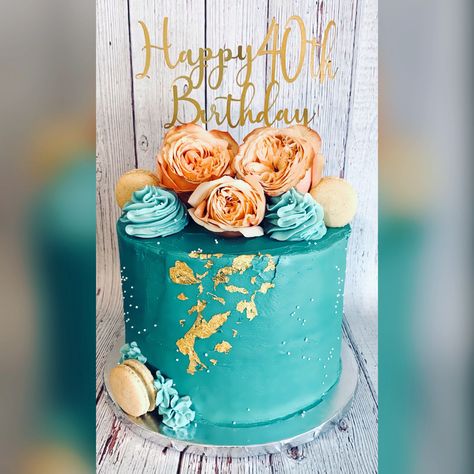 Elegant teal birthday cake with gold flakes Teal 40th Birthday Party, 18th Birthday Cake Teal, Turquoise Birthday Cake For Women, Teal And Gold Cake Ideas, Turquoise Cake Birthday Teal, Teal Cakes Birthday, Aqua Cakes Birthday, Teal Blue Birthday Party Ideas, Teal And Gold Birthday Cake