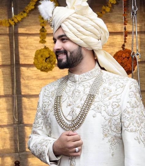 Groom Jewellery, Indian Groom Dress, Wedding Space, Sherwani For Men Wedding, Wedding Kurta For Men, Groom Dress Men, Wedding Outfits For Groom, Indian Wedding Poses, Wedding Dresses Men Indian