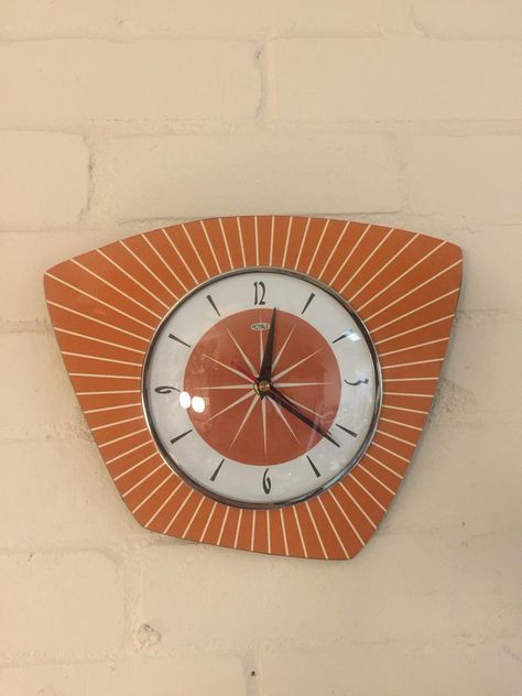 Sunburst Clock, Atomic Retro, Mid Century Wall Clock, Mid Century Clock, Cool Clocks, Wall Clock Design, Mantle Clock, Wall Art Plaques, Recycled Art