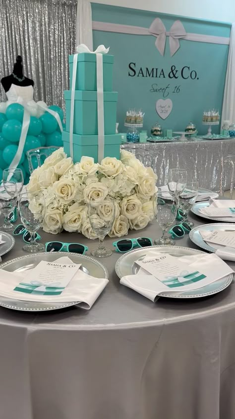 So ChiC Event Design on Reels | theonlymikeq · Beyoncé - Alien Superstar (MikeQ & DJ Fade Remix) Sweet 16 Tiffany Blue Theme, Tiffany And Co Dinner Party, Tiffany & Co Wedding Theme, Tiffany Co Party Ideas Sweet 16, Tiffany And Co Sweet 16 Ideas, Tiffany Decorations Party, Tiffany & Co Theme Party, Tiffany And Co Centerpieces Ideas, Tiffany And Co Birthday Party Ideas