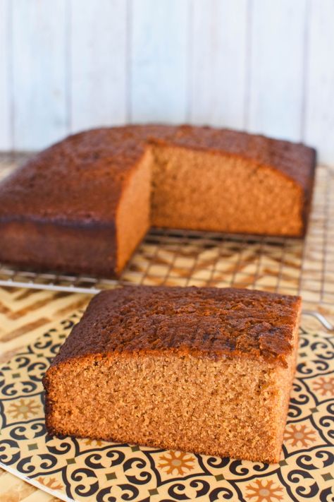 Jewish Cinnamon Cakes, Easy Jewish Recipes, Jewish Honey Cake, Classical Classroom, Craving Cake, Cake Flour Recipe, Gingerbread Recipes, Honey Cake Recipe, Baked Sweets